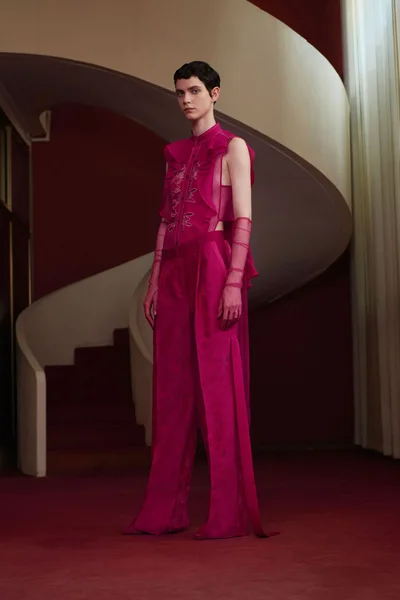Look 27